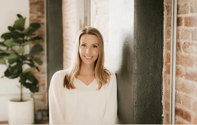 Amanda Effertz, RMFTI